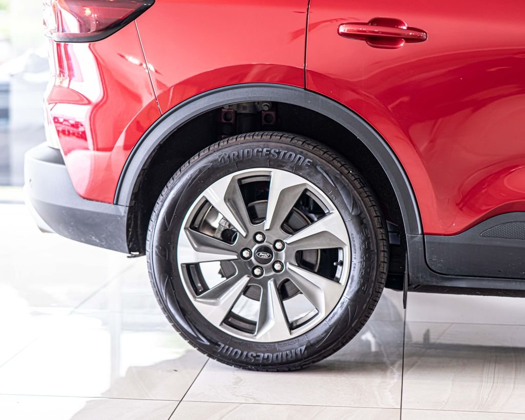 Used 2024 Red Ford Platinum image 11