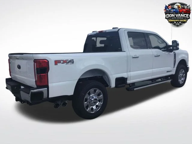 New 2026 Star White Metallic Tri-Coat Ford F-250® Lariat® image 5
