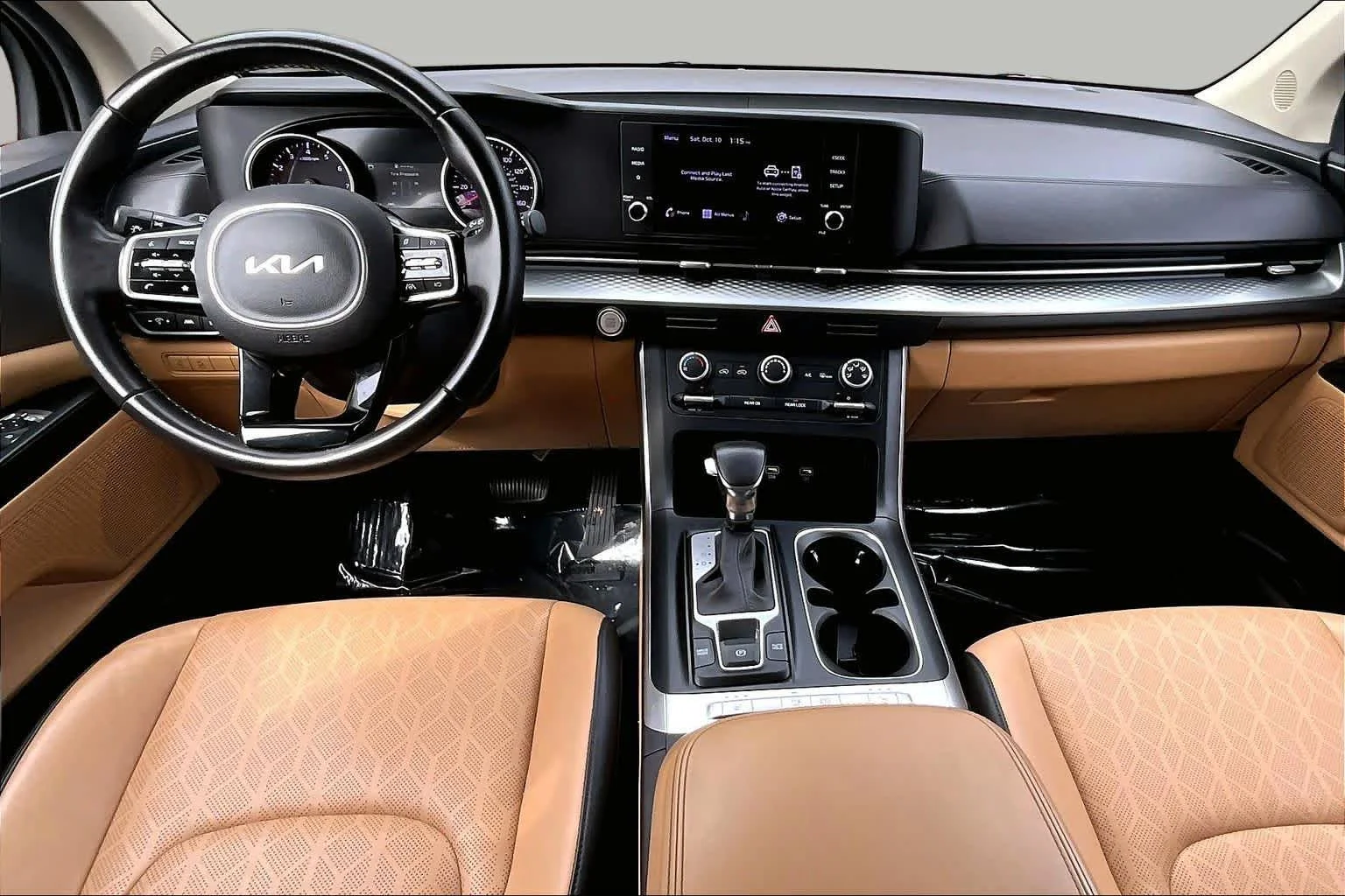 Used 2022 Aurora Black Kia LXS image 14