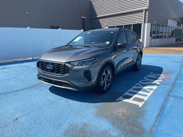 2025 Ford Escape ST-Line FWD's photo
