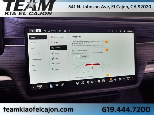 Used 2026  Rivian  image 39