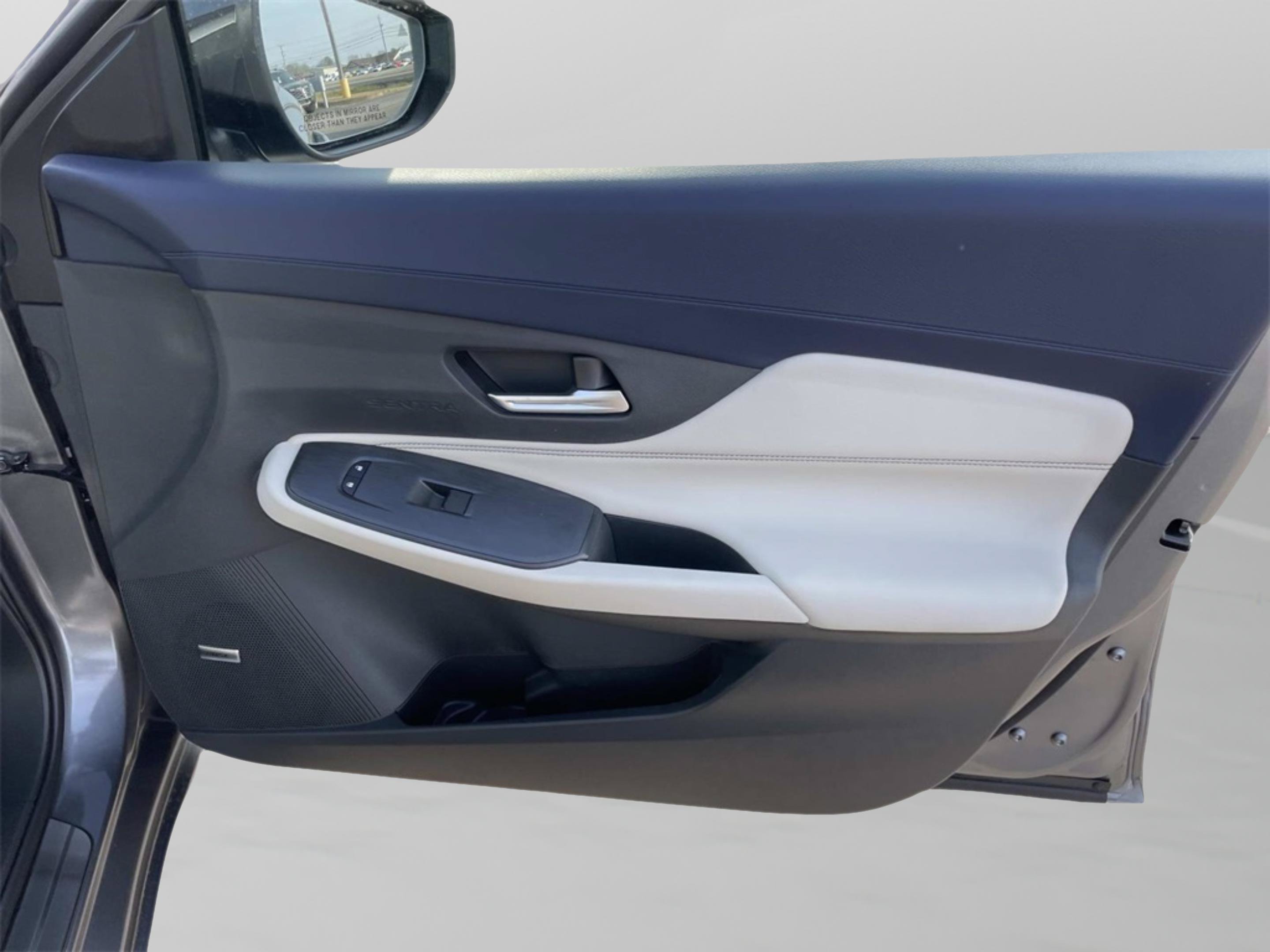2026 Nissan Sentra SL - Photo 15
