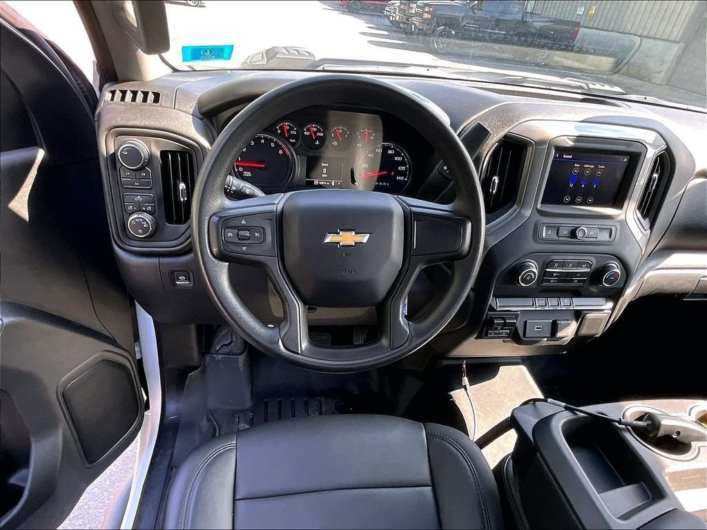 Used 2020 Summit White Chevrolet Work Truck image 15