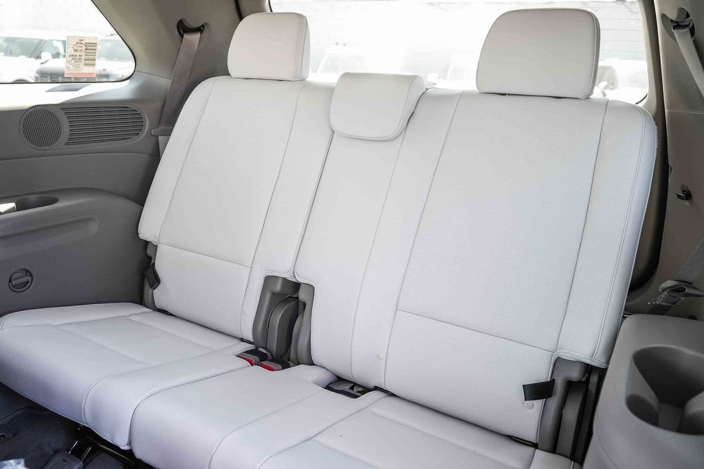 New 2026 Silver Hyundai SEL Premium image 20