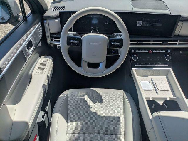New 2027 Silver Hyundai SEL FWD image 17