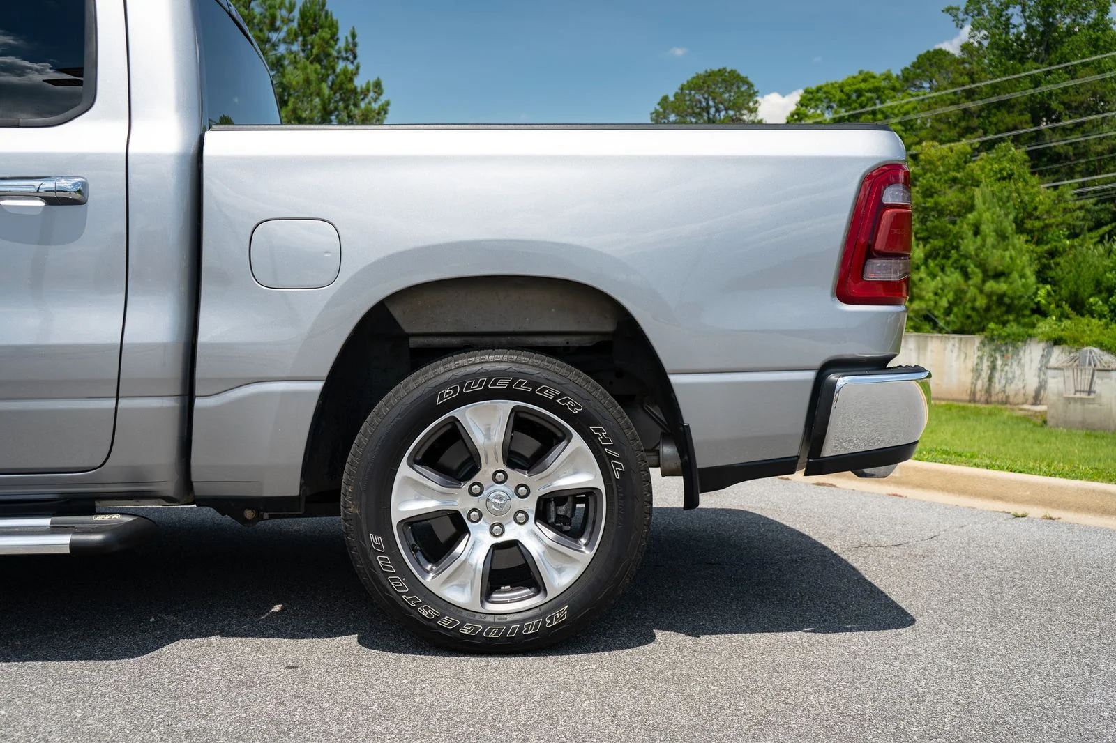 Used 2024 Silver Ram Laramie image 6