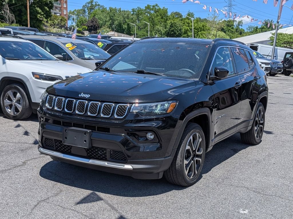 2023 Jeep Compass Limited 4X4's photo