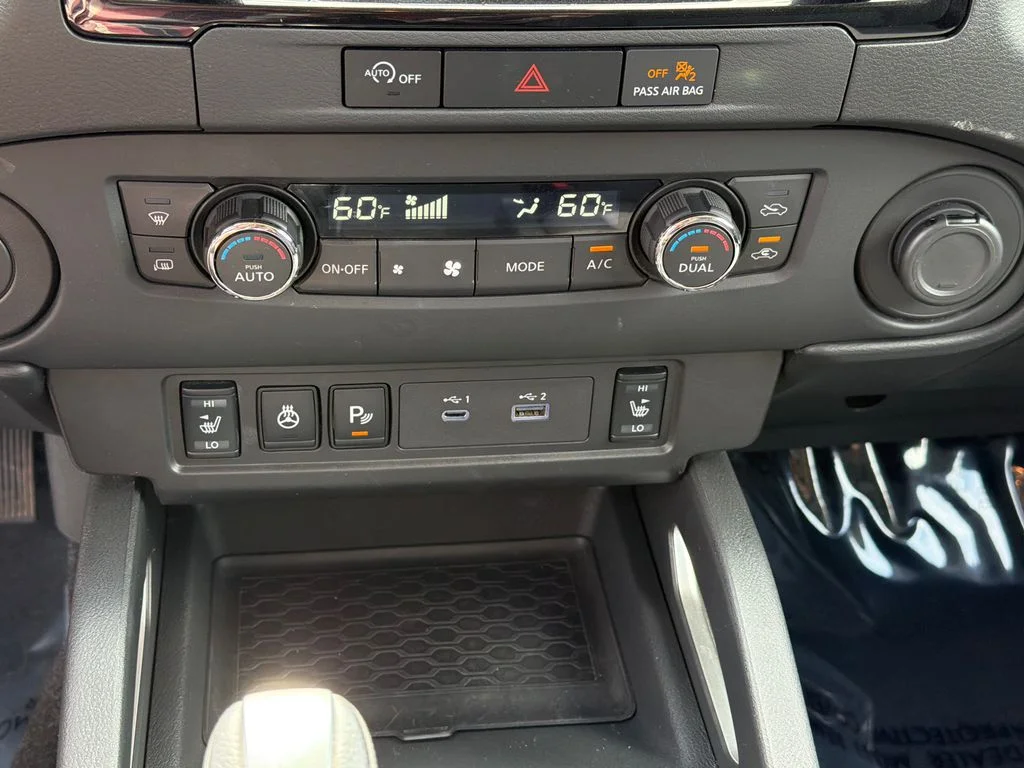 Used 2024 White Nissan SV image 28
