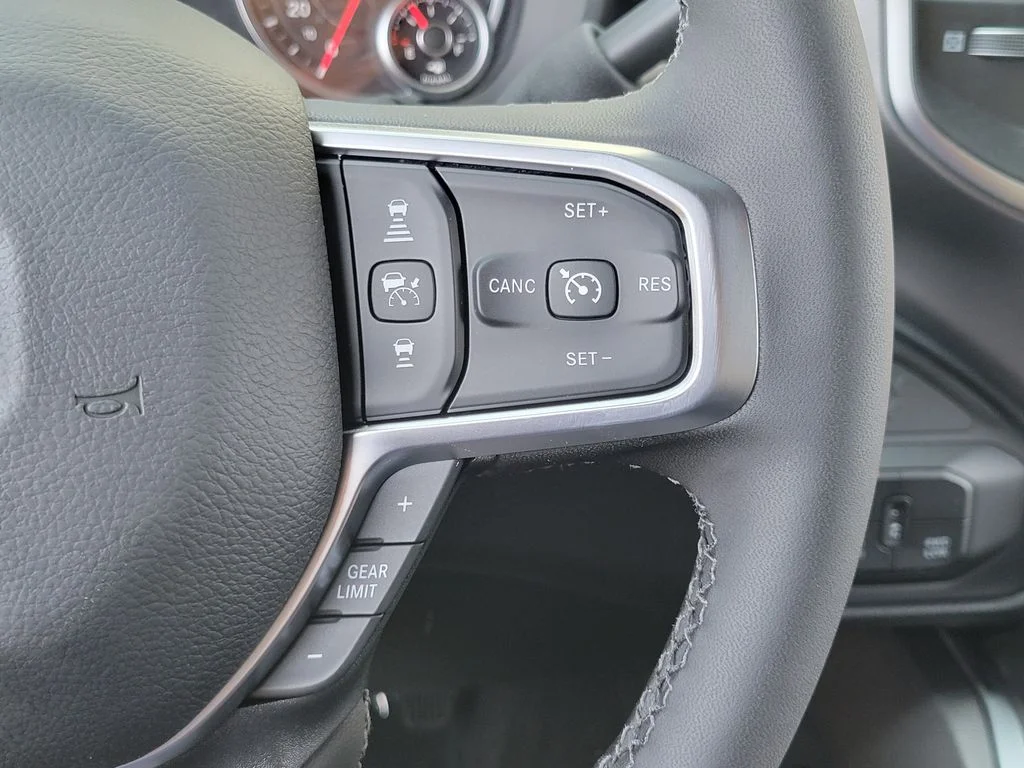 2026 Ram Ram 2500 Pickup photo 5