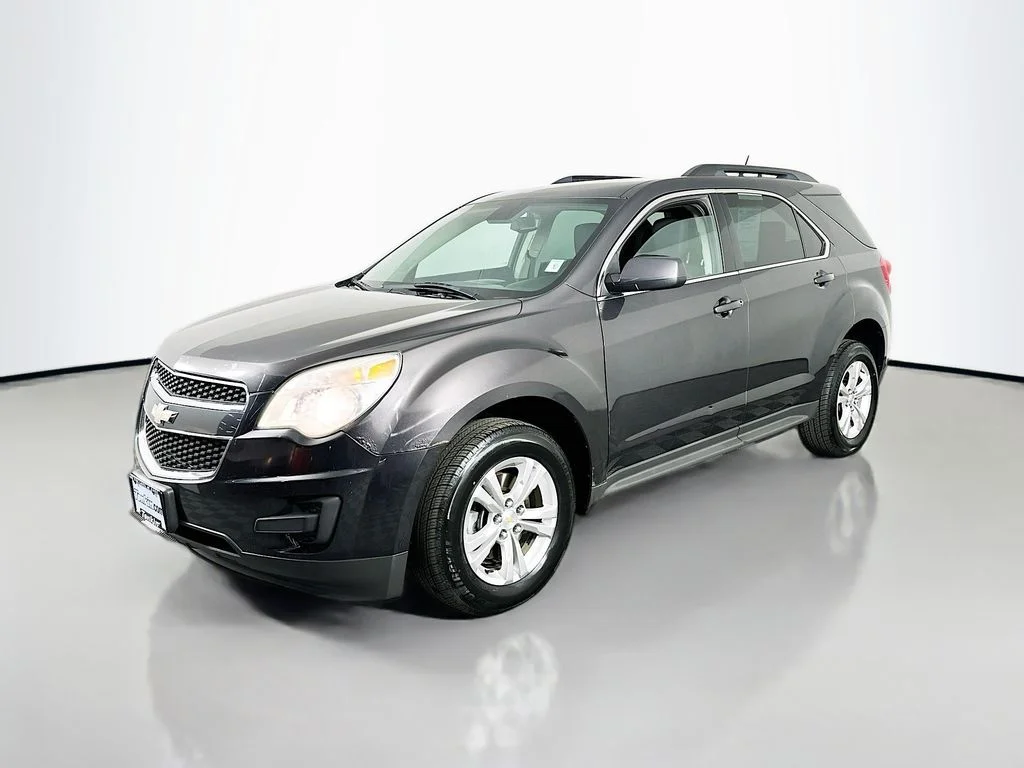 Used 2015 Tungsten Metallic Chevrolet LT image 4