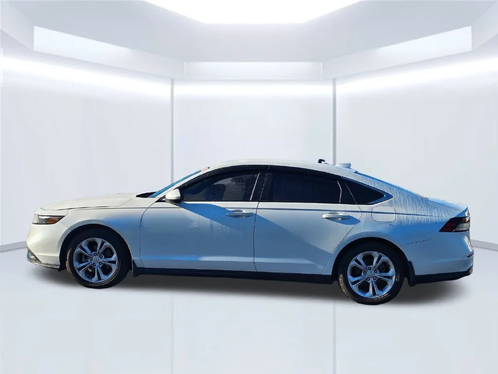 Certified Used 2024 White Honda LX image 5