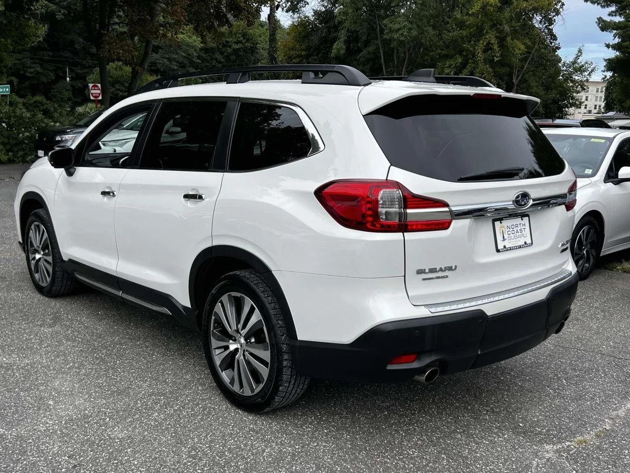 Used 2022 Crystal White Pearl Subaru Touring image 6