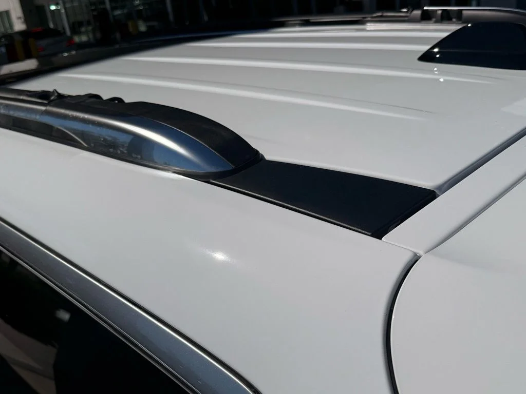 New 2026 Bright White Clear-Coat Exterior Paint Chrysler Pinnacle image 39