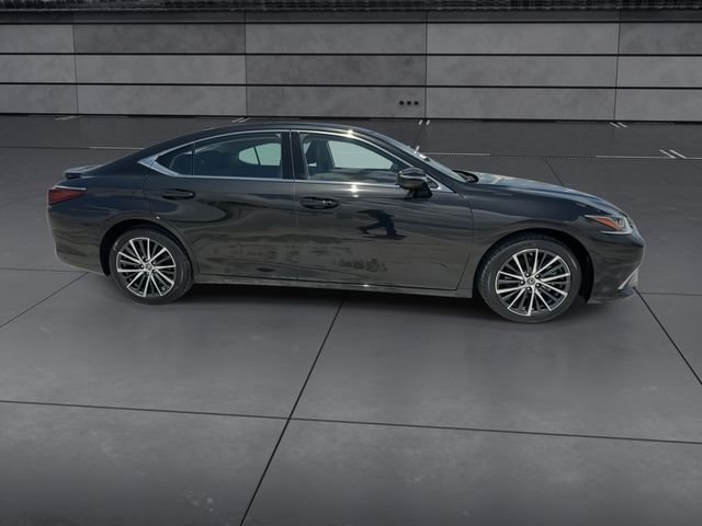 Certified Used 2025 CAVIAR Lexus 300h image 9