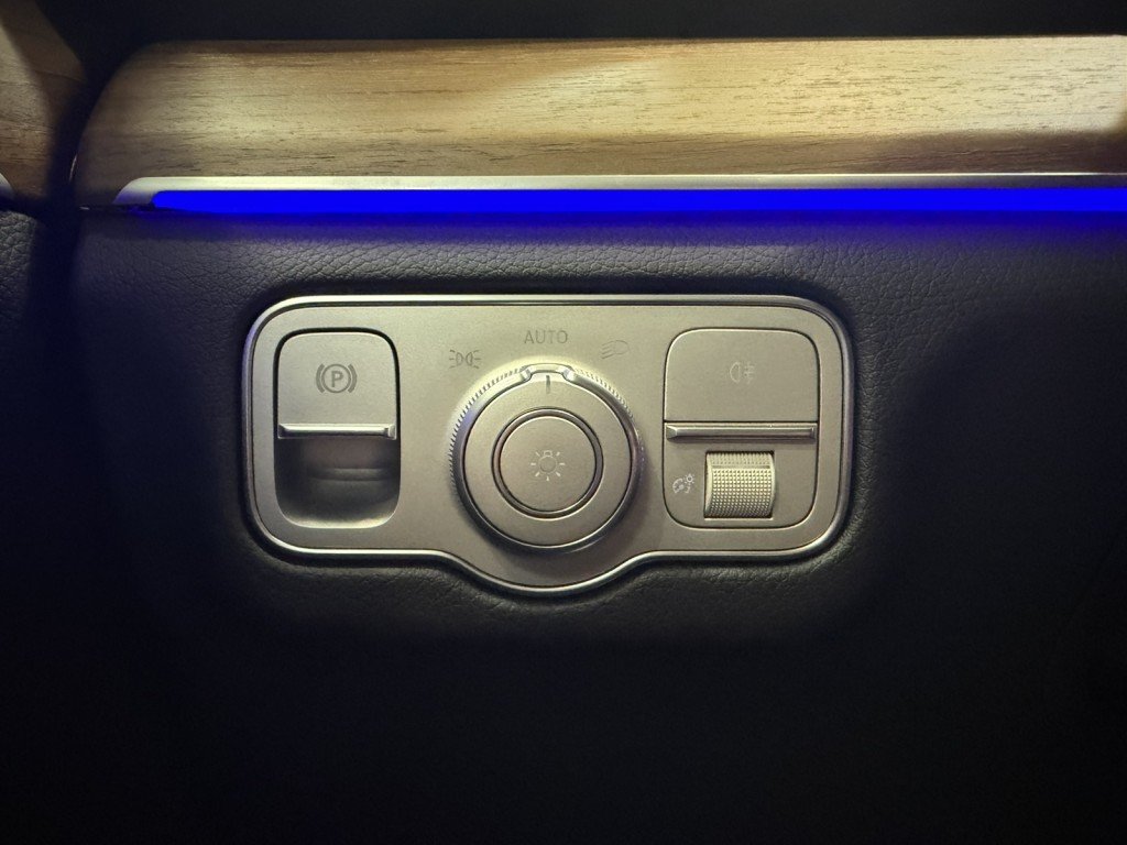 2025 Mercedes-Benz GLE GLE450E - Photo 22