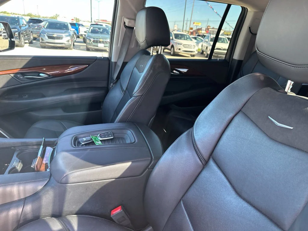 Used 2018 BLACK RAVEN Cadillac Luxury image 2