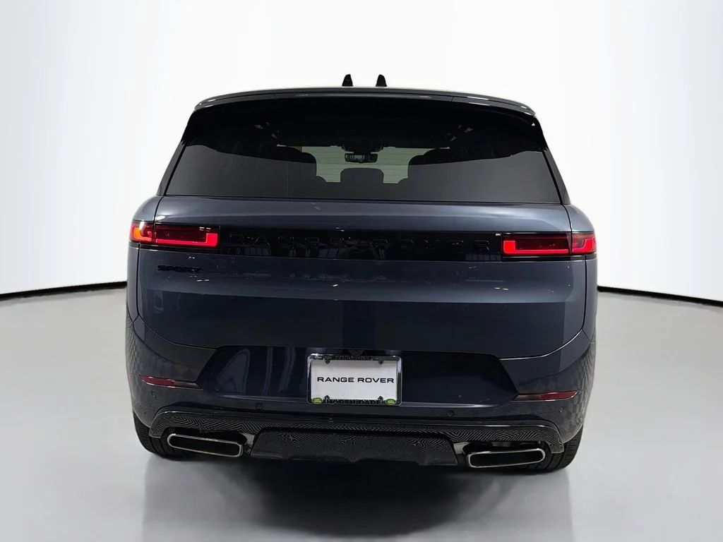 New 2026 Varesine Blue Land Rover Dynamic SE image 6