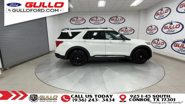 Certified Used 2020 White Metallic Ford XLT image 9