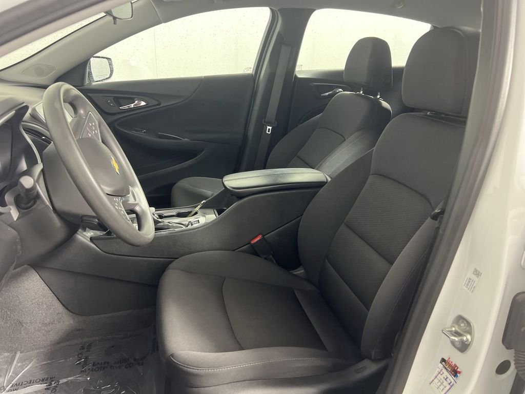 Used 2024 White Chevrolet LT image 7