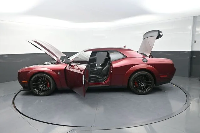 Used 2022 Red Dodge SRT Hellcat Widebody image 34