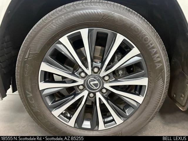 Used 2024 Silver Lexus 600 Premium image 10