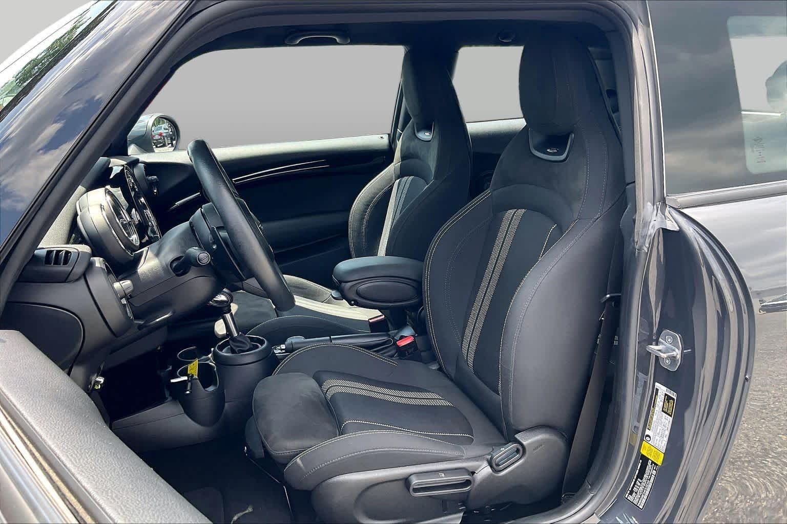 Used 2019 Thunder Grey Metallic MINI John Cooper Works image 7