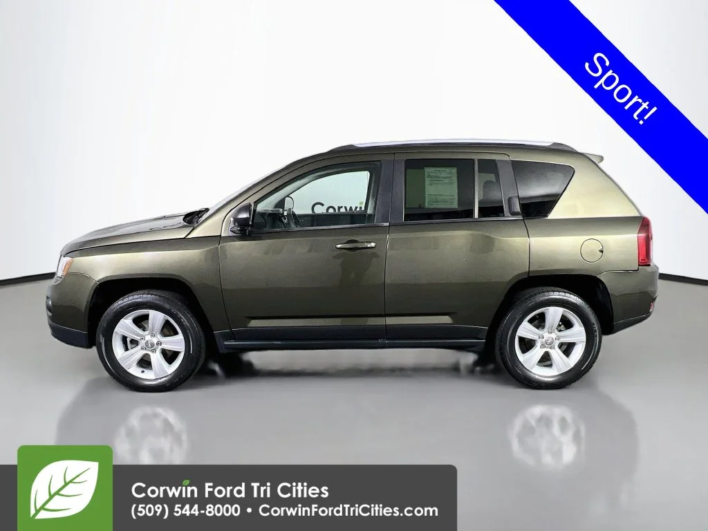 Used 2016 Green Jeep Sport image 5