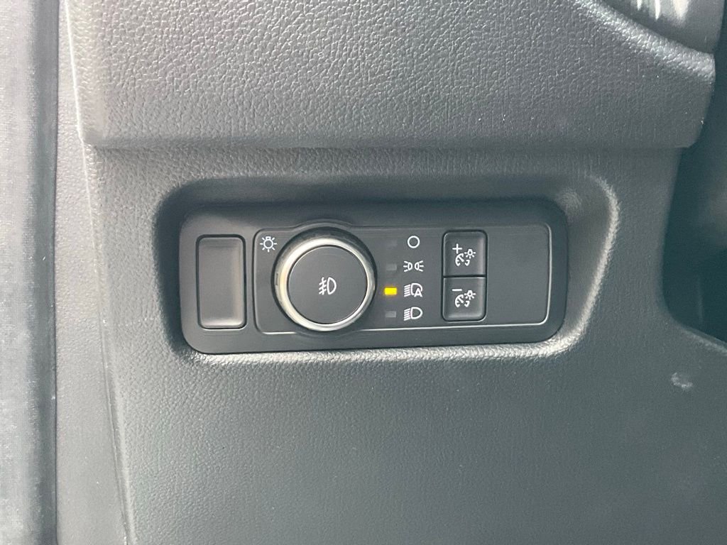 Used 2025 Oxford White Ford XL image 17