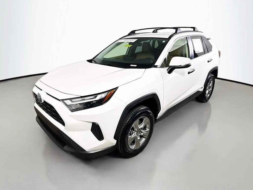 Certified Used 2022 White Toyota Hybrid XLE image 3