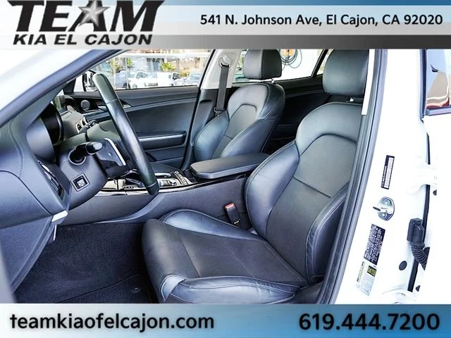 Certified Used 2018 White Kia Premium image 15