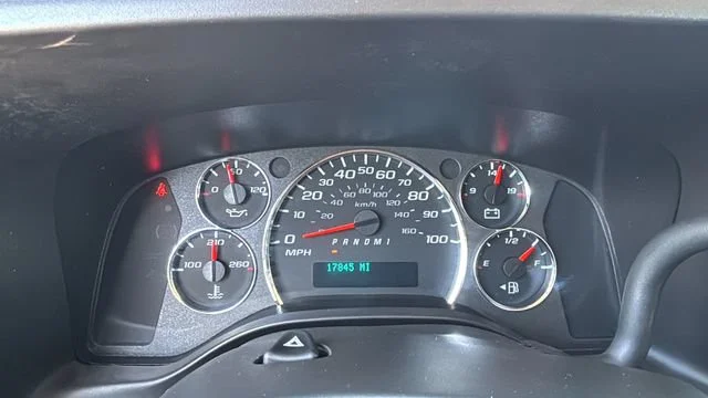 Used 2024 Summit White Chevrolet WT image 13