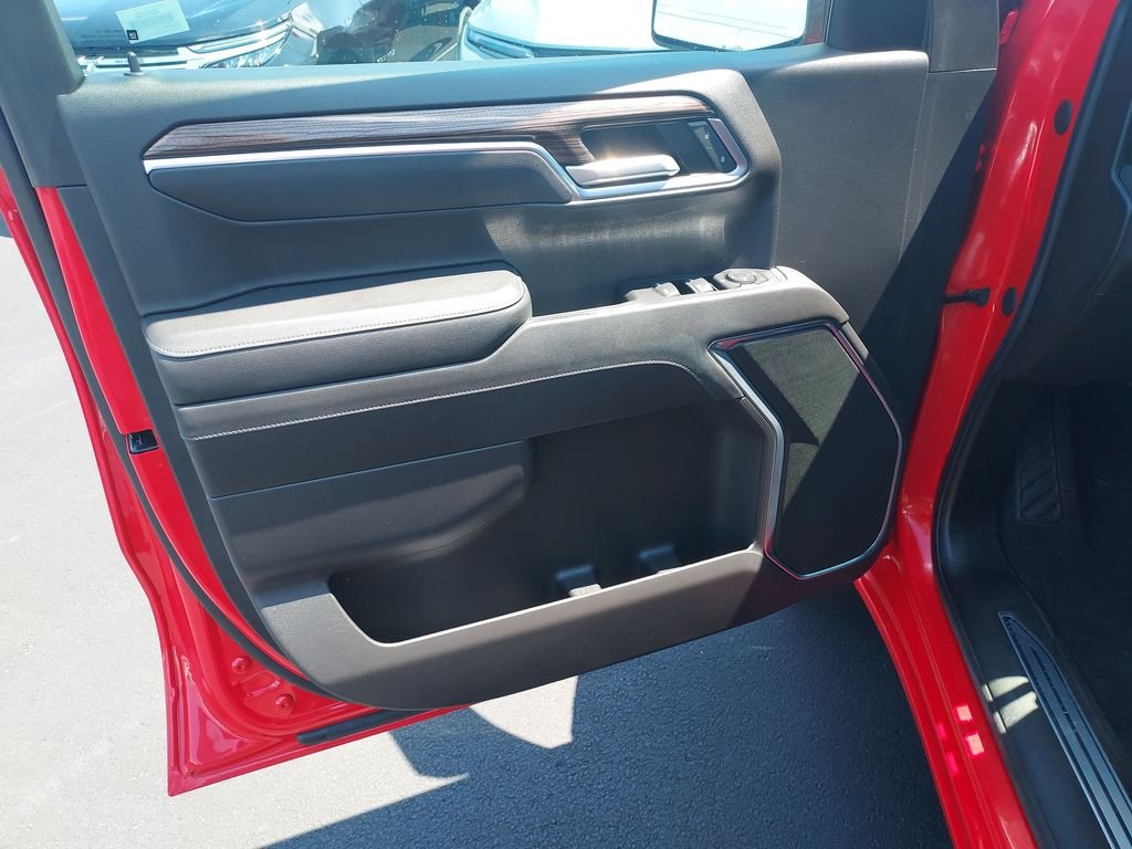 Used 2022 Red Chevrolet RST image 12