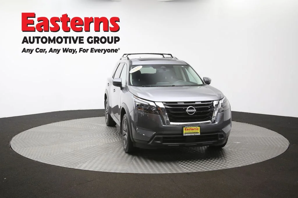 Used 2023 Gray Nissan SV image 55
