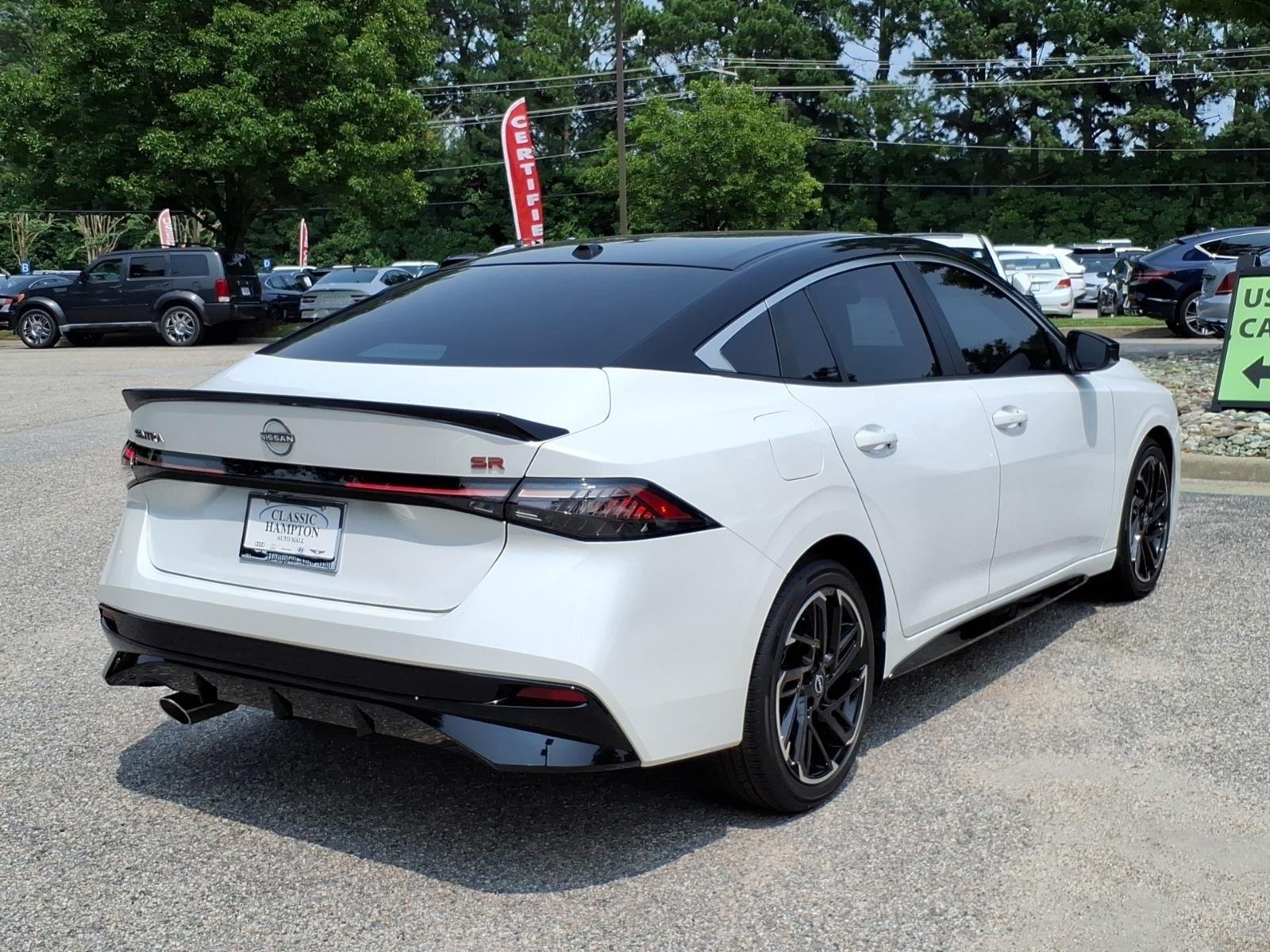 Used 2026 Aspen White Tricoat/Super Black Nissan SR image 8
