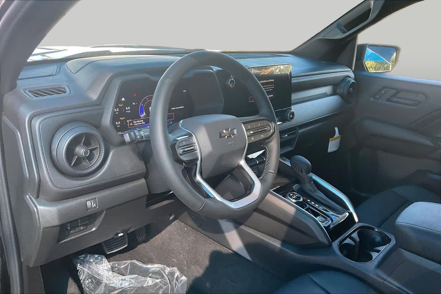 2026 Chevrolet Colorado Trail Boss - Photo 8