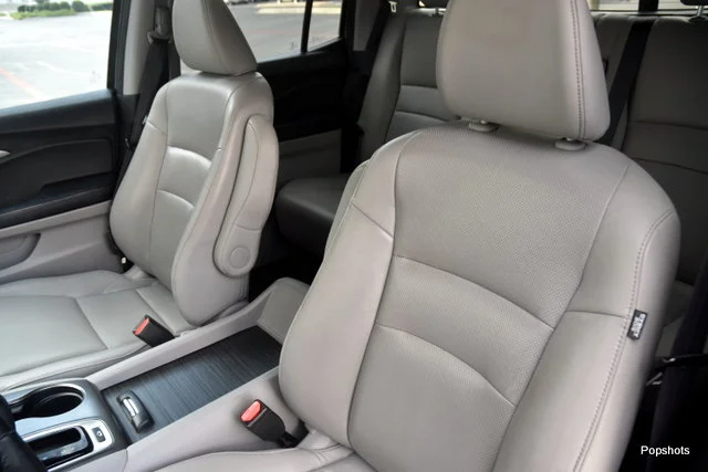 Used 2019 Forest Mist Metallic Honda RTL-T image 9