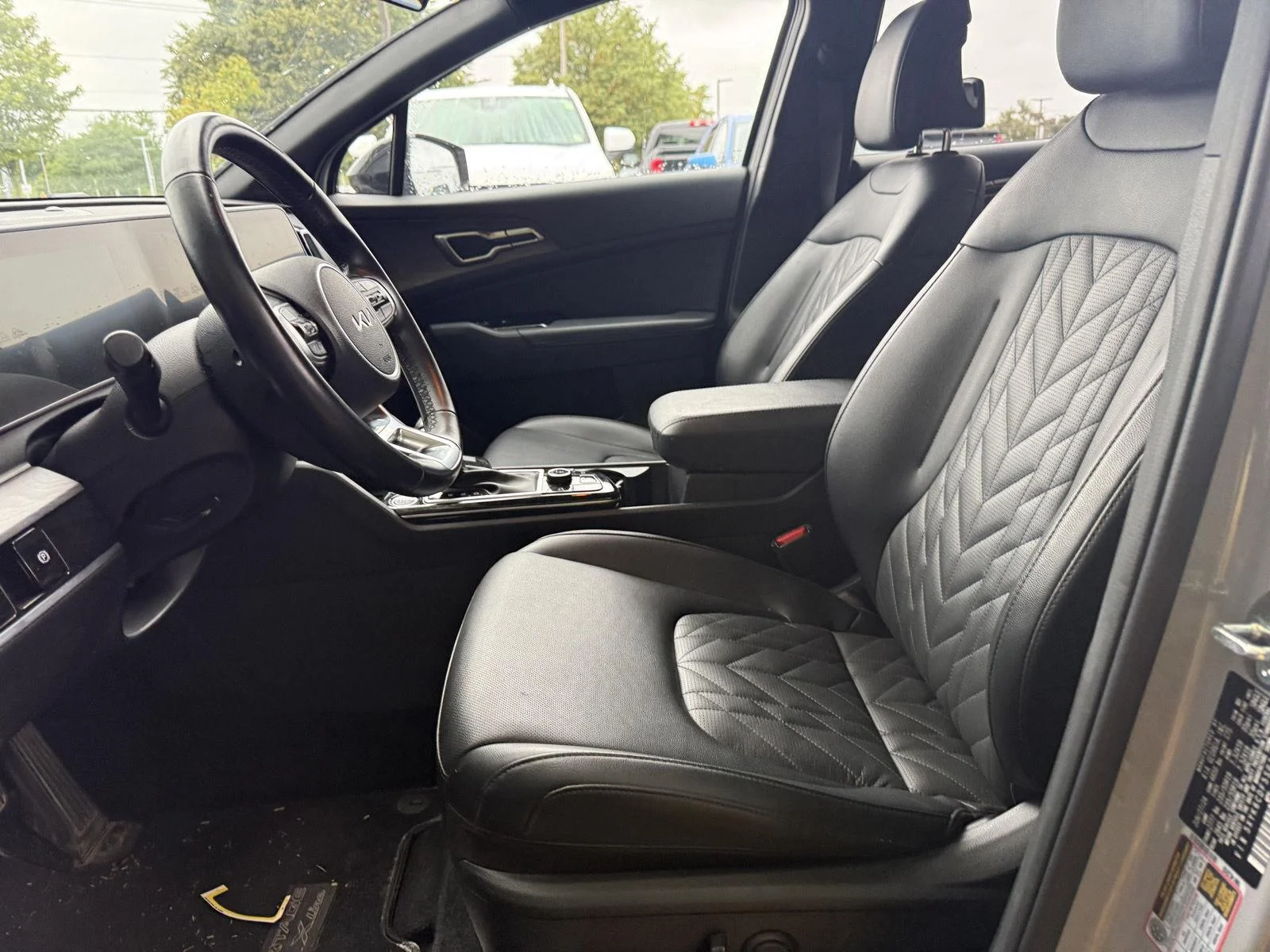 Used 2025 Wolf Gray Kia X-Line image 10