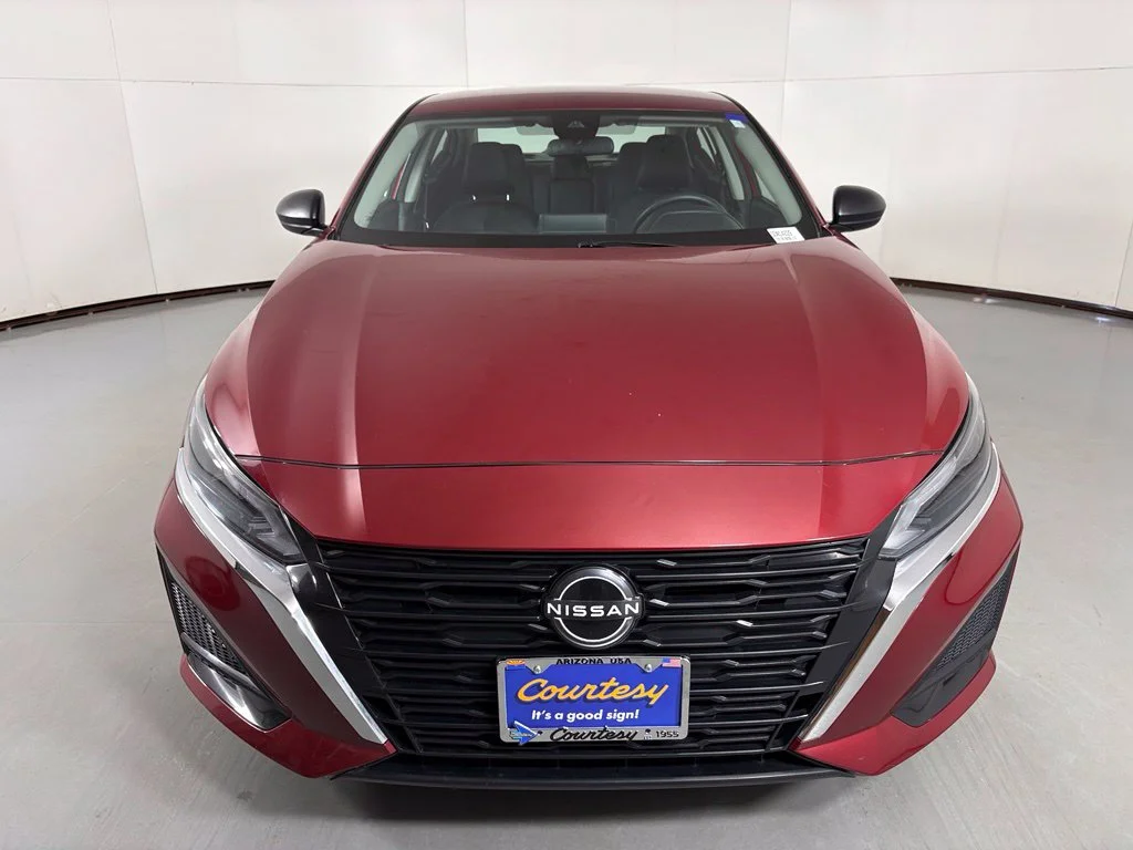 Used 2024 Red Nissan 2.5 SV image 3