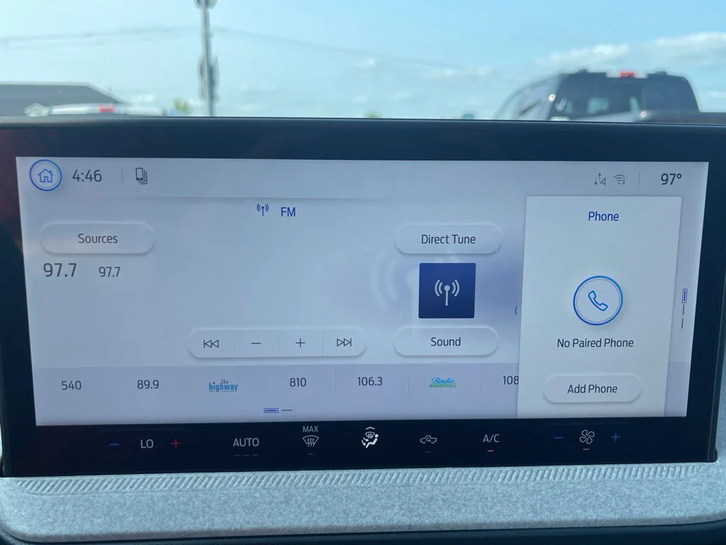 New 2026 Oxford White Ford XLT image 30