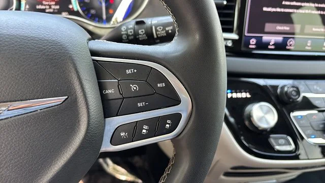 Used 2023 Gray Chrysler Touring L image 23