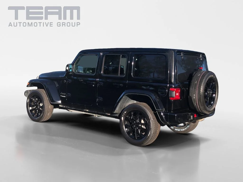 Used 2022 Black Jeep Unlimited Sahara High Altitude image 5