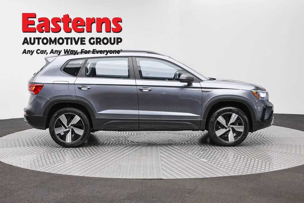 Used 2024 Gray Volkswagen 1.5T S image 4