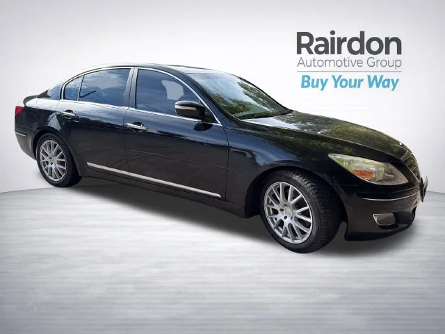 Used 2011 Black Noir Pearl Hyundai 4.6 image 1