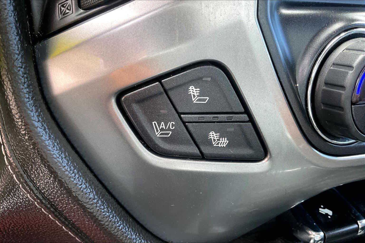 Used 2014 Victory Red Chevrolet LTZ image 32