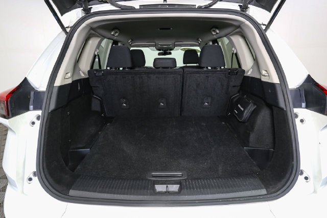 Used 2024 White Nissan S image 9