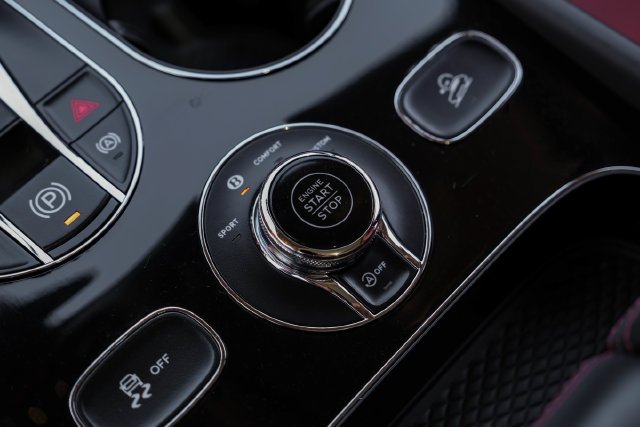 Used 2019 Black Crystal over Cricket Ball Bentley V8 image 26