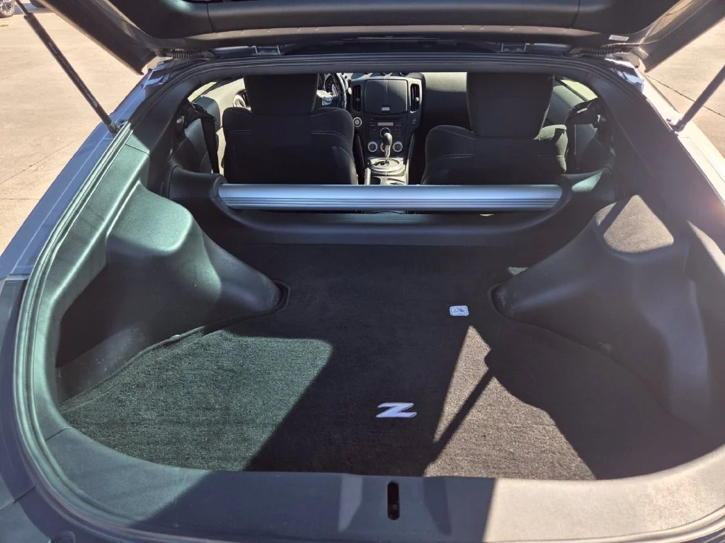 Used 2014 Gray Nissan Base image 22