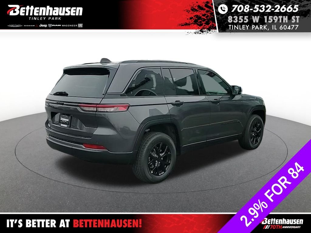 New 2026 Baltic Gray Metallic Clear-Coat Exterior Paint Jeep Altitude image 5