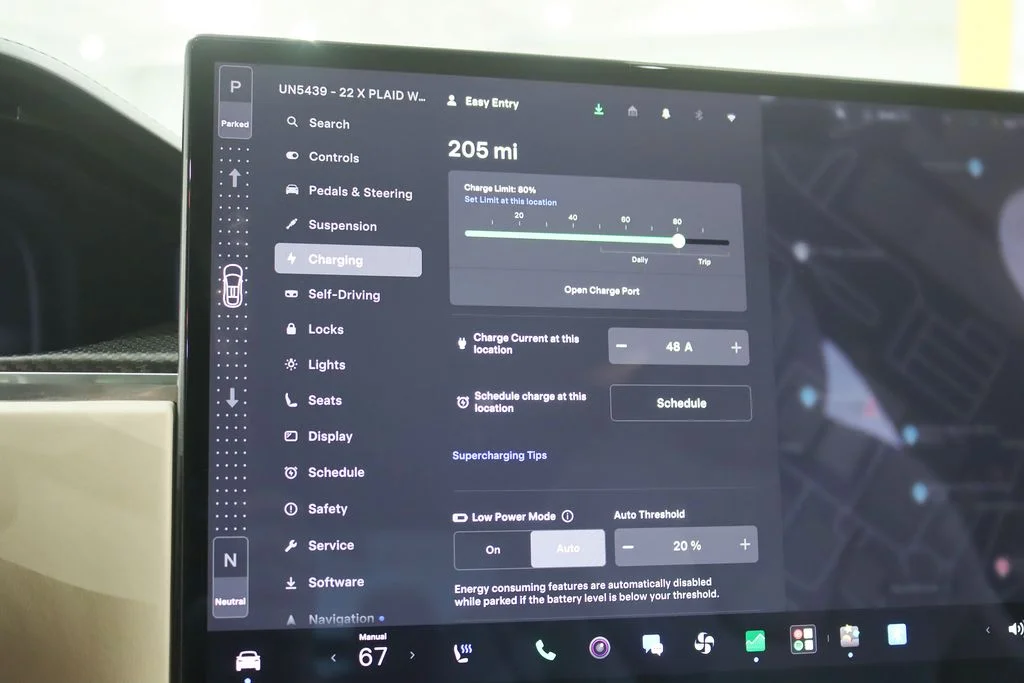 Used 2022  Tesla Plaid image 22