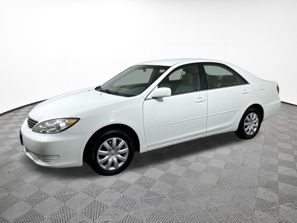 Used 2006 Toyota Camry LE with VIN 4T1BE32K56U729876 for sale in Chippewa Falls, WI